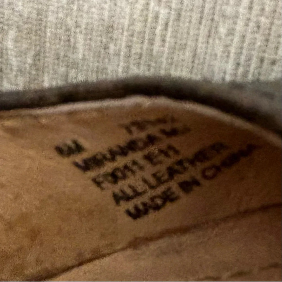 FRYE Sz 6 Miranda Mary Jane Almond Toe Heeled Smooth Leather Distressed Shoes - Picture 10 of 10